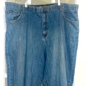 48x32 mens Lee jeans - rip in corner of back pocket